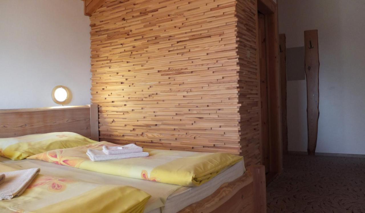 Ranc Podlesok Guest house Hrabusice